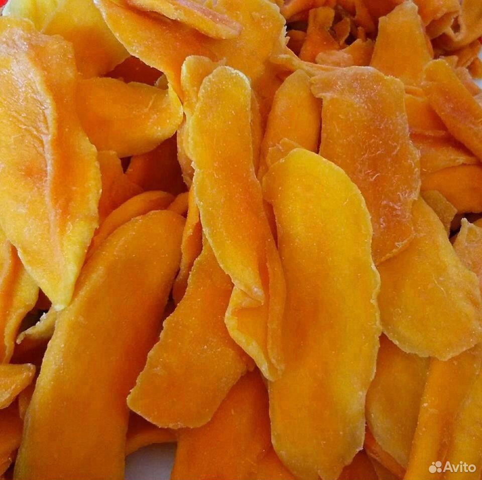 Сушеное манго какое лучше. Манго сушеное dried Mango. Манго сушеное 500гр Тайланд. Манго сушеное листики. Манго ломтики 500гр Тайланд.