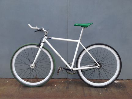 Велосипед Cronus (флип-флоп втулка, прямые дропы)