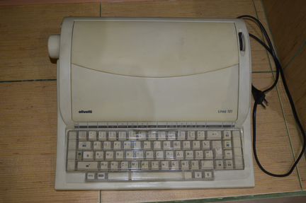 Электрическая пишущая машинка Olivetti, Linea 101