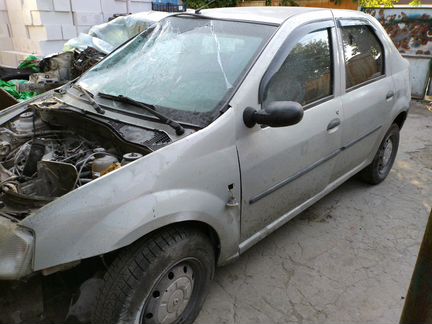 Renault Logan 1.6 МТ, 2007, битый, 100 000 км