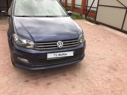 Volkswagen Polo 1.6 МТ, 2015, седан, битый