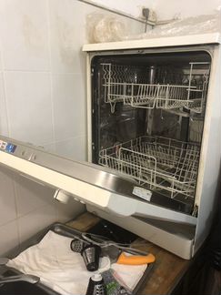 Посудомоечная машина zanussi