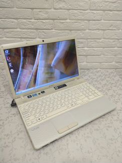 Ноутбук Sony Vaio 15 дюймов на i3