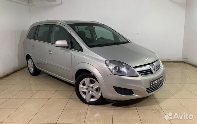 Opel Zafira `2011