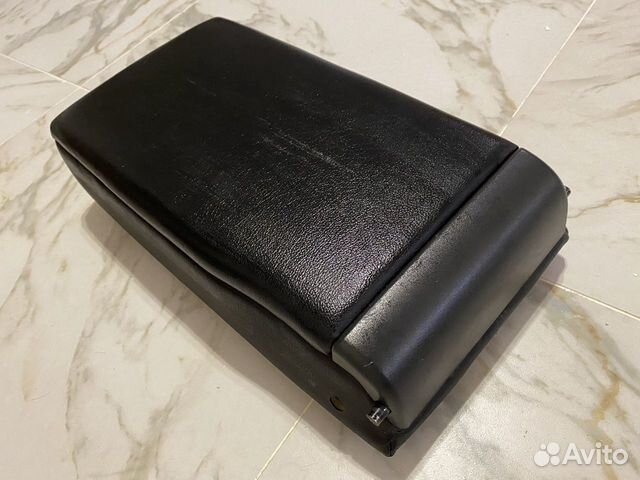 Подлокотник на audi a6 с 6 кожаный