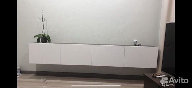 Тумба под телевизор подвесная