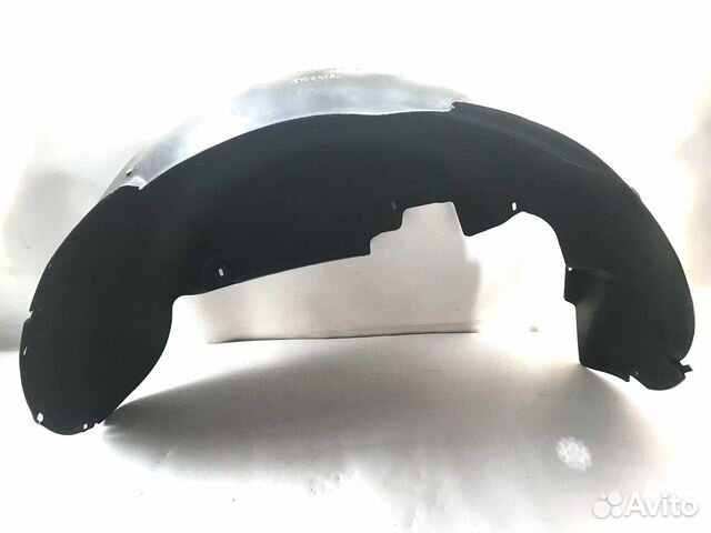 Подкрылок задний правый Volkswagen Touareg