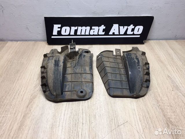 Подкрылок Задний Левый Toyota Corolla E150