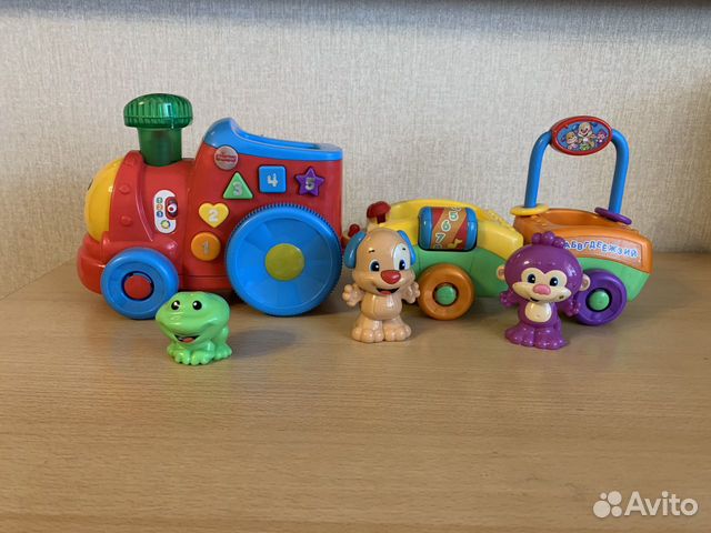 Паровозик fisher price