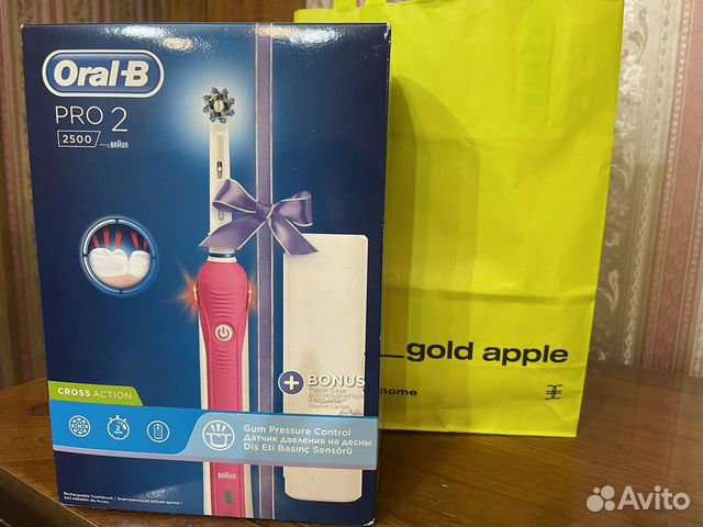 Зубная щетка