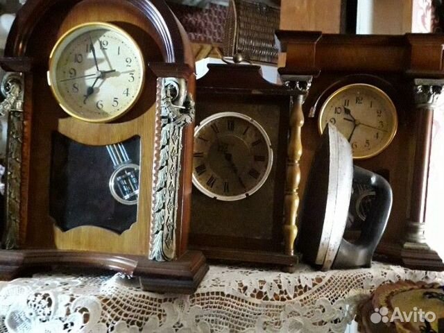 Часы настольные или каминные или настольные деревя
