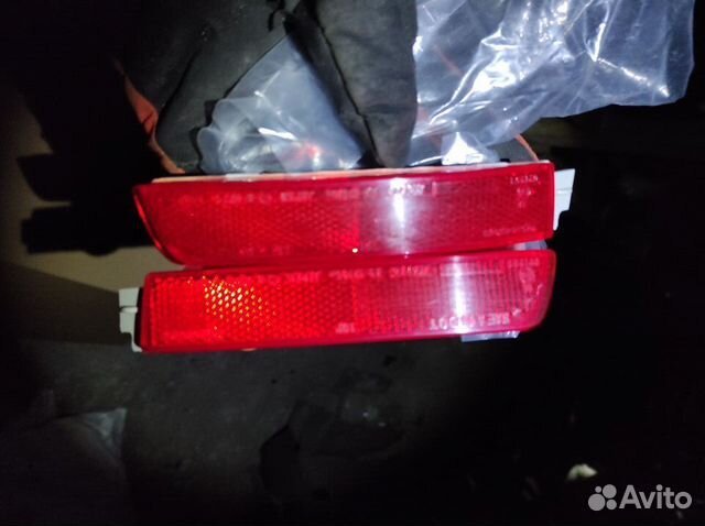 Отражатель левый правый Nissan Juke F15 2011-2019