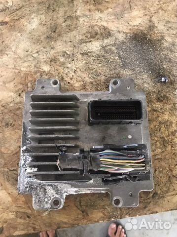 Блок управления chevrolet aveo t 300