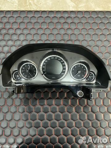 Щиток приборов C204/W204/S204