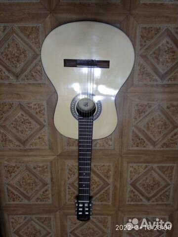 Продам гитару