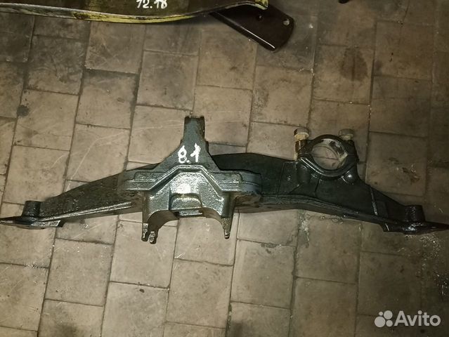 Кронштейн пневморессоры задний, правый, лыжа DAF