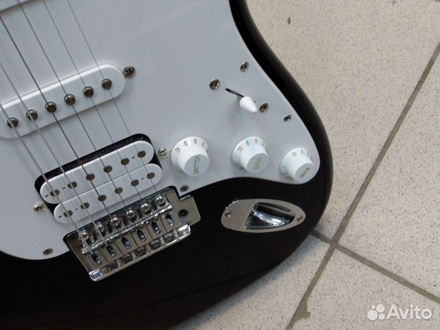 Гитара Fender Squier bullet strat