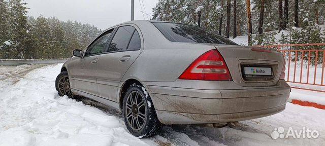 Mercedes-Benz C-класс 1.8 МТ, 2003, 400 000 км