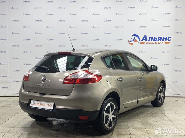 Renault Megane 1.6 AT, 2011, 153 576 км