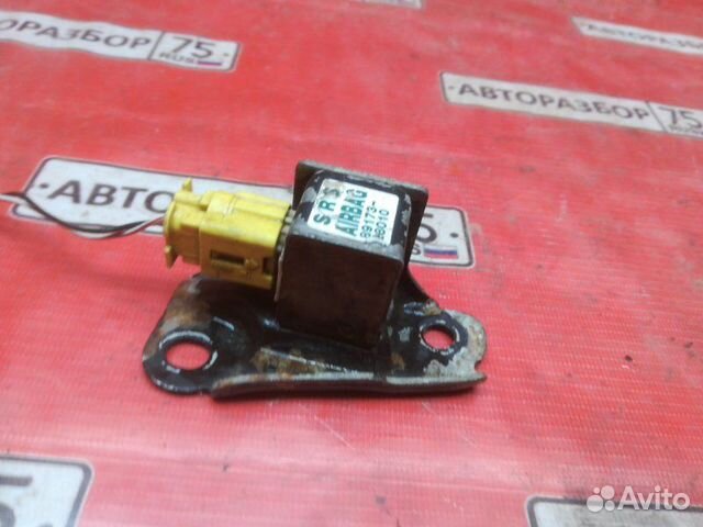 Датчик airbag Toyota Town Ace Noah SR50G 3SFE