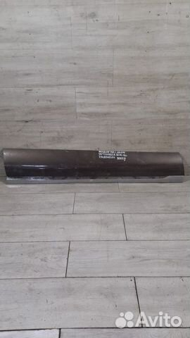 Молдинг двери передний левый Volkswagen Touareg 2