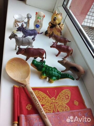 Сувениры, фигурки животных