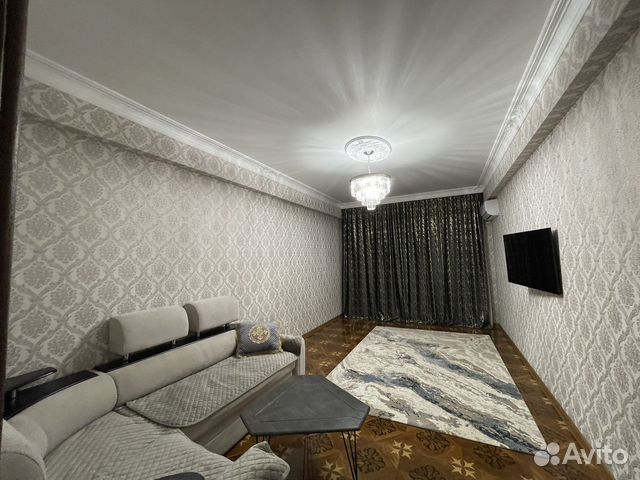 

2-к. квартира, 76 м², 6/9 эт.