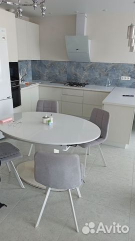 

1-к. квартира, 54 м², 3 кровати