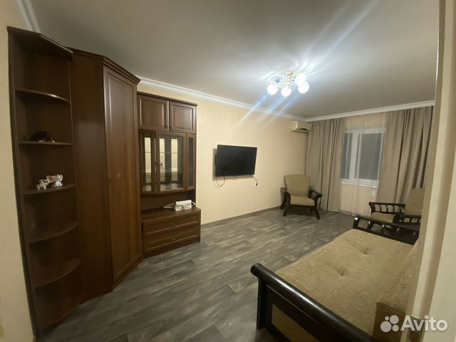 

2-к. квартира, 60 м², 3/5 эт.