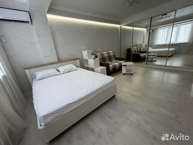 

1-к. квартира, 42 м², 2/7 эт.