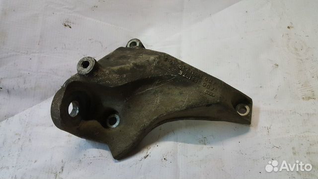 Кронштейн опоры АКПП левый audi a8 d2 4b0399107e