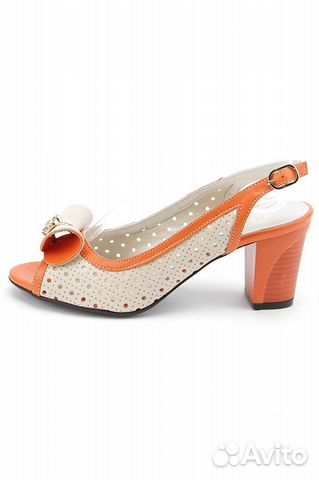 Босоножки новые