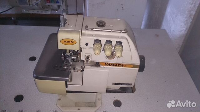 Оверлок yamata для трикотажа трехниточный б/у