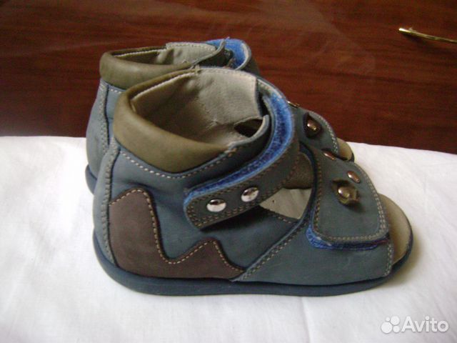 Босоножки, кроссовки р-25 ботинки р 26 Босоножки, кроссовки р-25 ботинки р 26