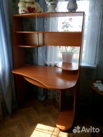 Компьютерный стол