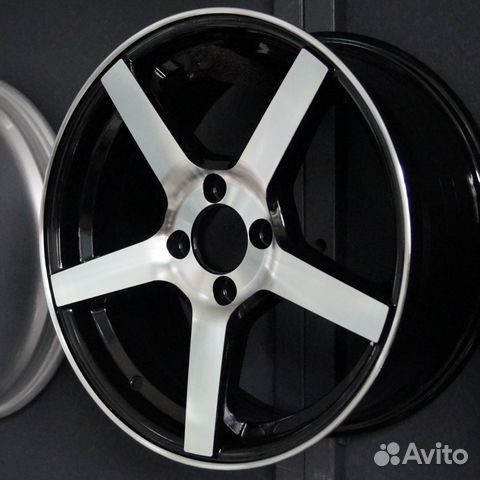 Стильные диски CV3 R16 4x100 MB на Hyundai Solaris Стильные диски CV3 R16 4x100 MB на Hyundai Solaris