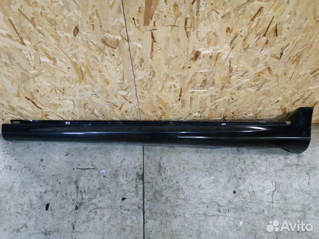 Вольво XC60 накладка порога левая 39819571 Вольво XC60 накладка порога левая 39819571