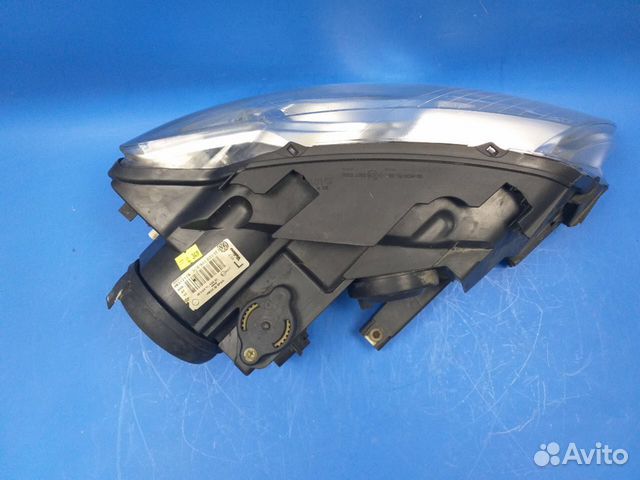 Фара левая Volkswagen Passat В6 2005-2010 Фара левая Volkswagen Passat В6 2005-2010