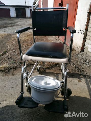 Санитарной кресло для инвалидов