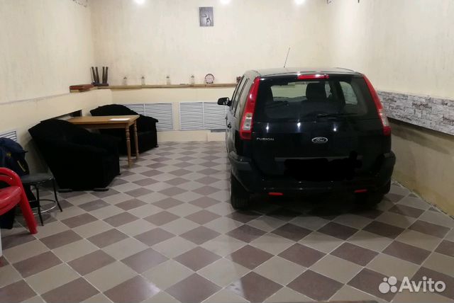 Гараж, > 30 м²