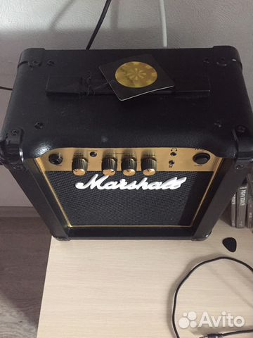 Marshall MG10 Gold