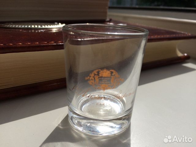 Стеклянный подсвечник стопка ILe Bourbon Paris Стеклянный подсвечник стопка ILe Bourbon Paris