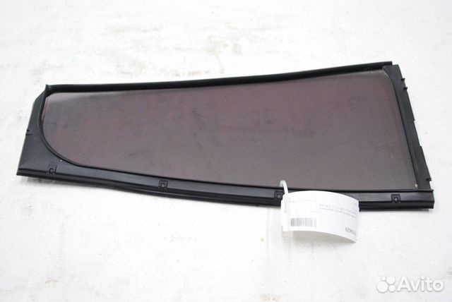 Форточка задней левой двери Toyota LC 200 Форточка задней левой двери Toyota LC 200