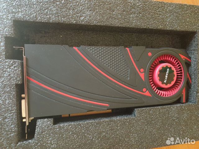 Gigabyte R9 290 4 gb