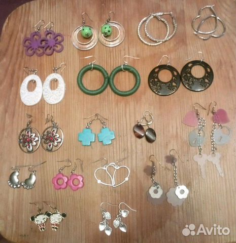 Бижутерия (серьги, подвески, бусы) Бижутерия (серьги, подвески, бусы)