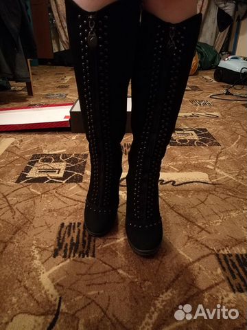 Высокие зимние сапоги на натуральном меху Высокие зимние сапоги на натуральном меху