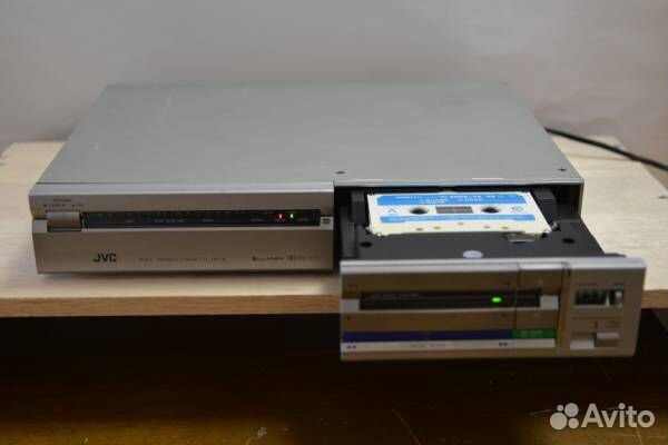 Кассетные магнитофоны JVC D-E3U и Denon DR-210