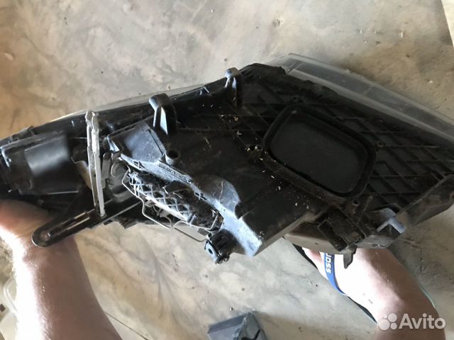 Рено Меган 3 Renault Megane3 Фара правая