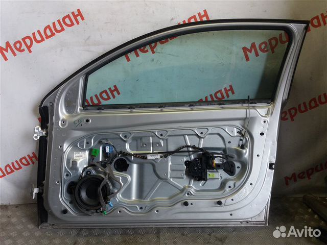 Дверь передняя правая Volvo C 30 2.0 2008 Дверь передняя правая Volvo C 30 2.0 2008