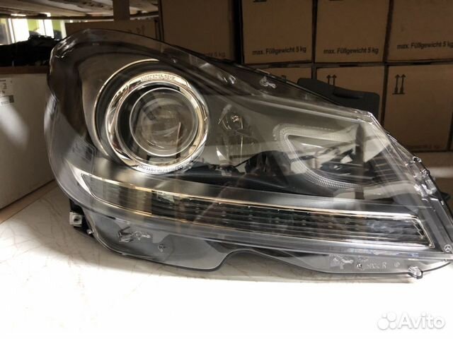 Фара Mercedes Benz W 204 rest правая R